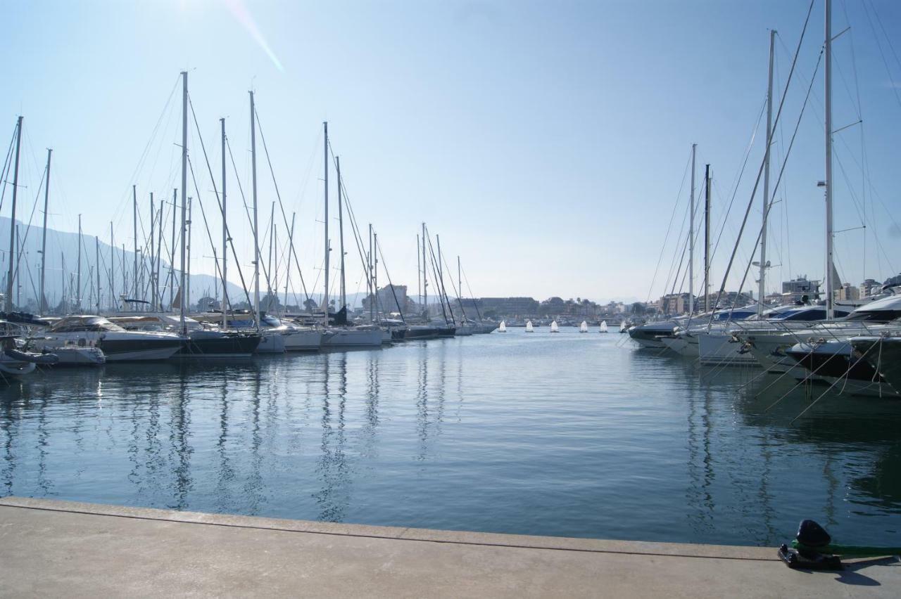 Marinas En Ii * Dénia